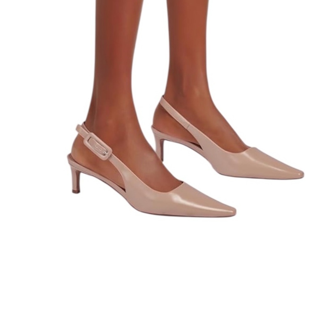 Women's kitten heels, with closed toe, 2 inches low heel, size 8.5.    (#82) - Picture 5 of 7